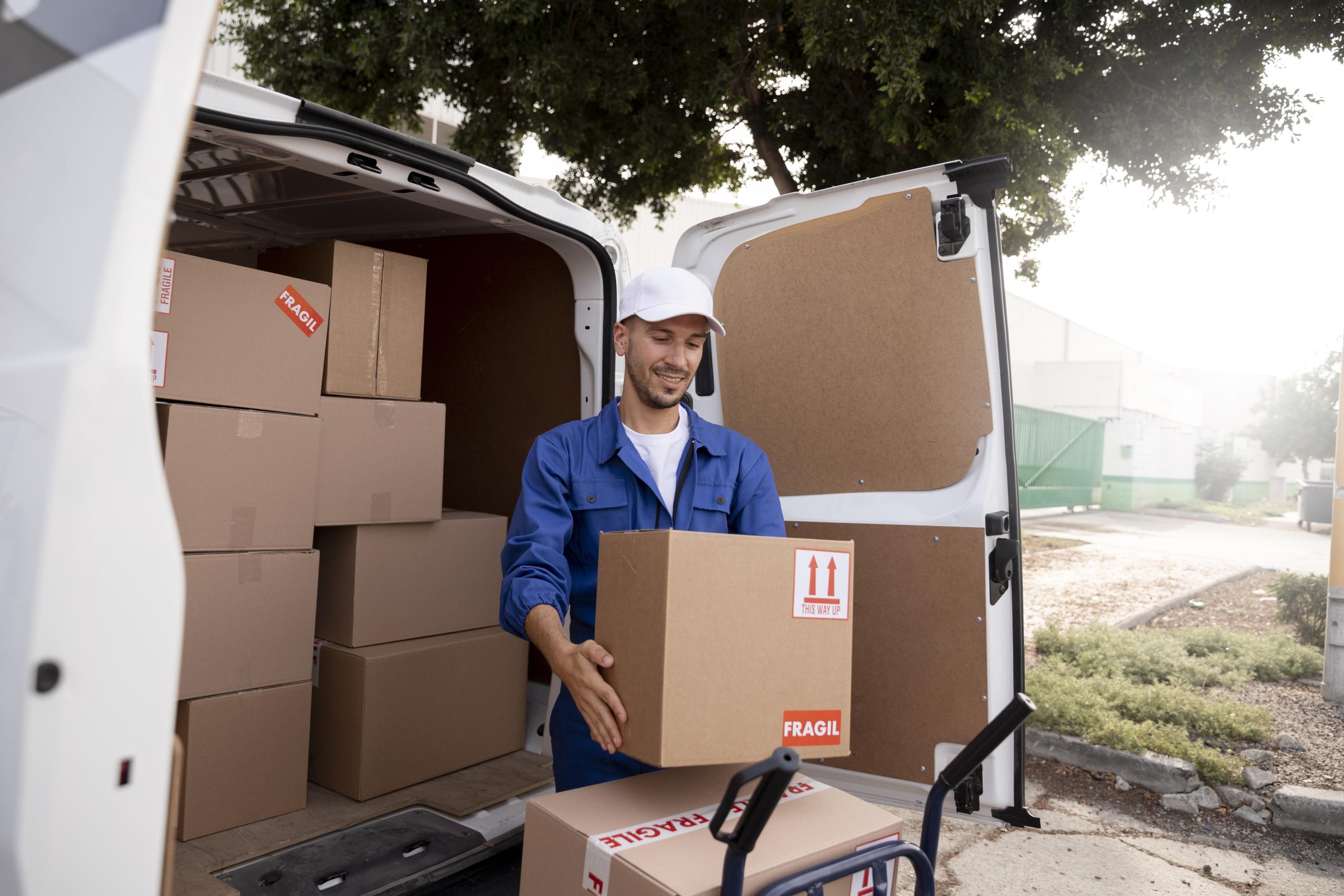 Settling In Smoothly: Essential Unpacking Tips & Post Move Services in Dubai