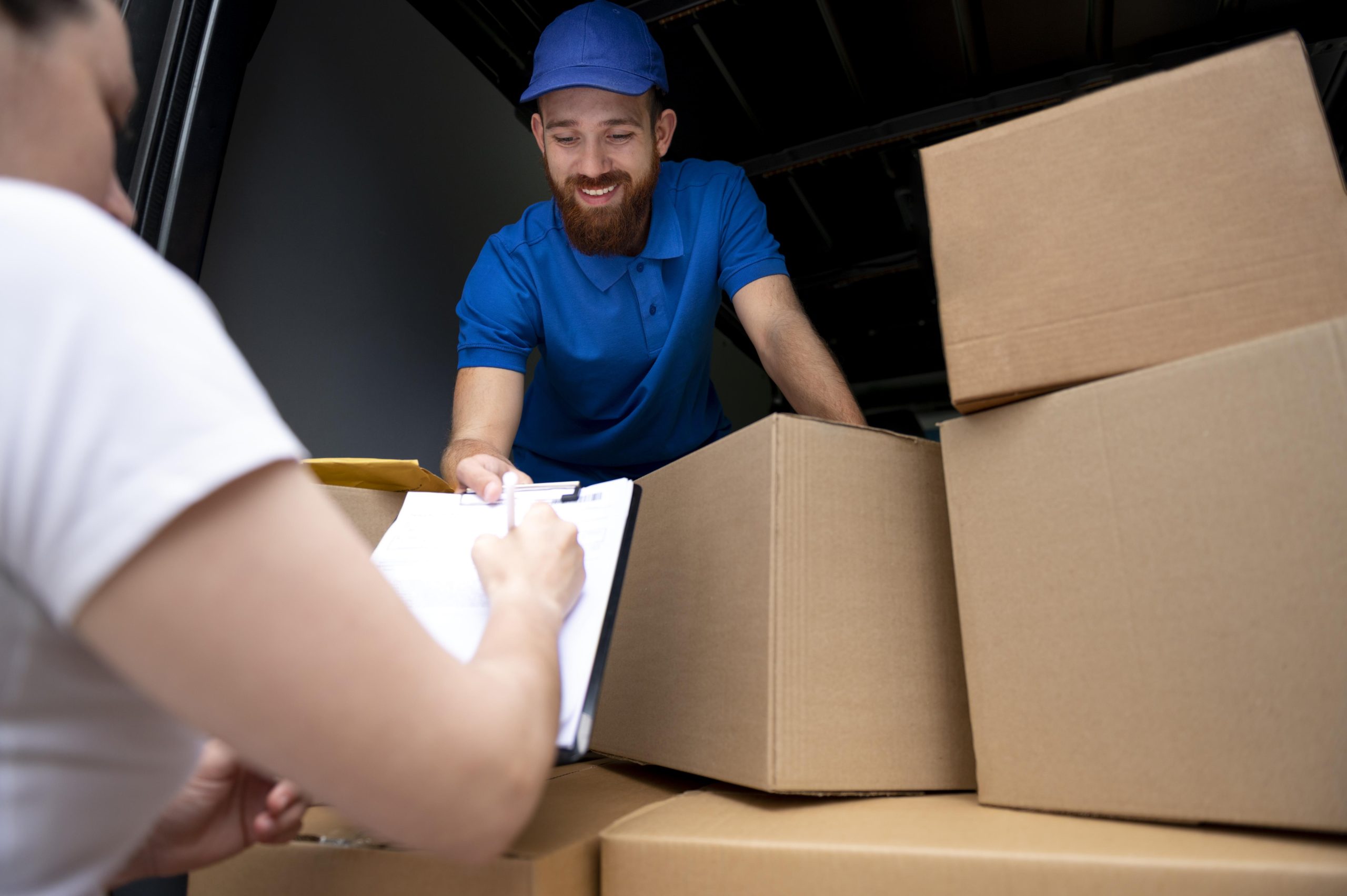 How to Settle into a New Home: The Ultimate Guide to Cleaning After a Move and Making It Yours